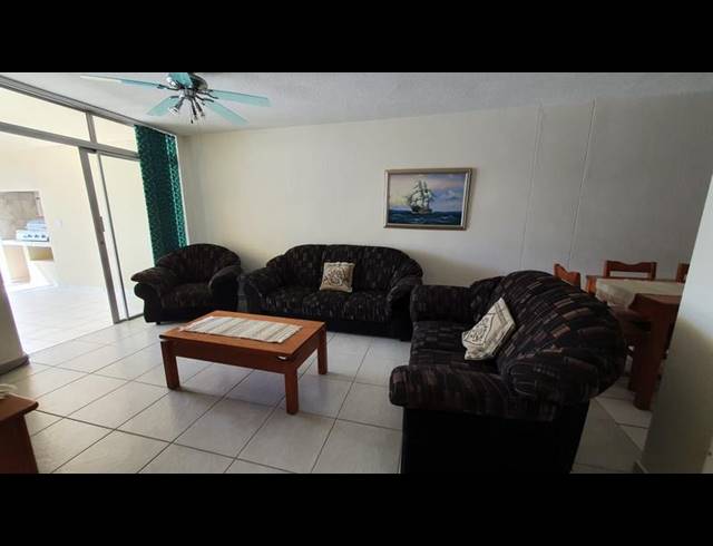 3 BEDROOM APARTMENT FOR SALE IN MARGATE BEACH